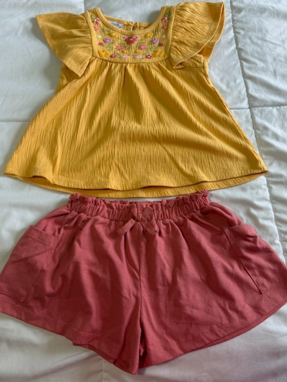 Kids Headquarters Girls 2-Piece Floral Outfit – Size 2T – NWOT
